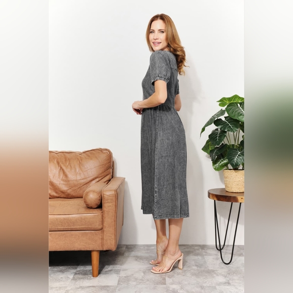 And The Why Designer Full Size Washed Chambray Midi Dress SALE 20% OFF - Picture 5 of 10